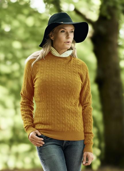 Women Crew Neck Cable Brown