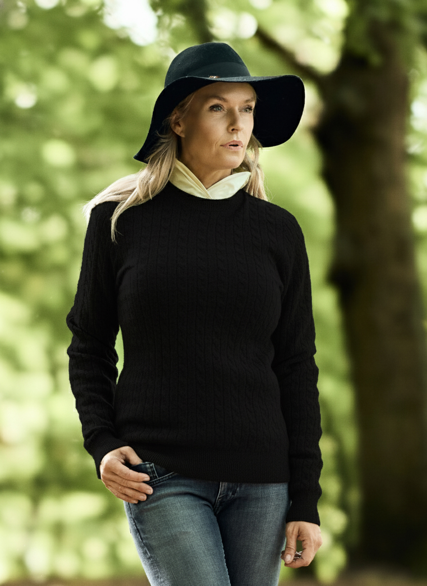 Women’s Pure Cashmere CrewNeck Sweater – Modern Fit