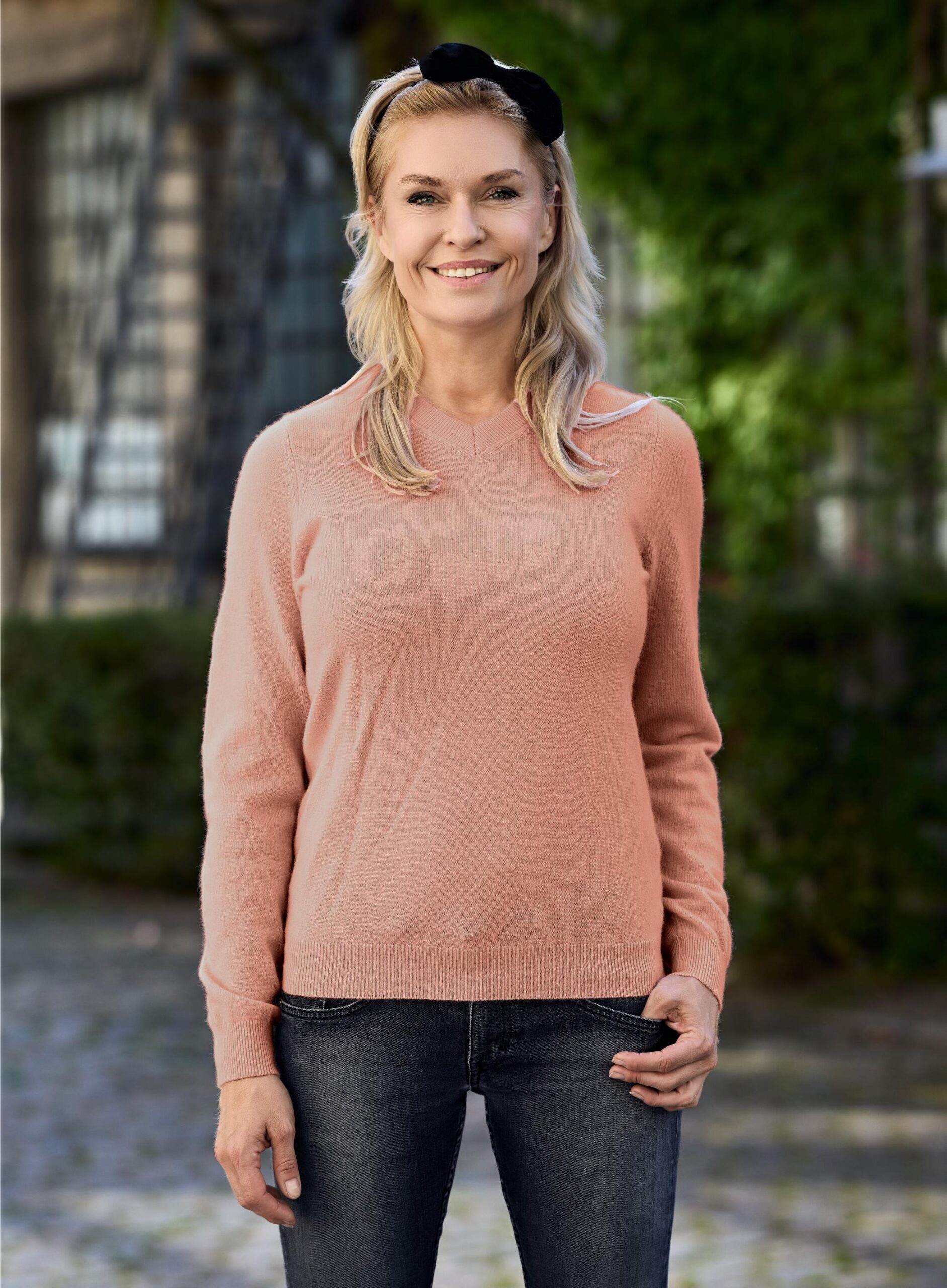 Women V Neck Plain Pink